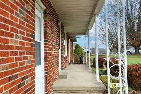 Exterior - 1251 E Walker Ave, Mansfield, OH 44905 photo 2 of 7
