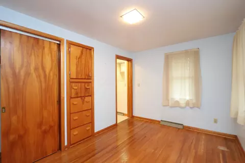 Bedroom - 1251 E Walker Ave, Mansfield, OH 44905 photo 2 of 6