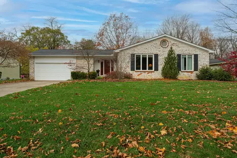 189 Hillcrest Dr, Westerville, OH 43081