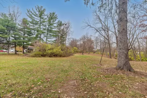 67 E Seminole Dr, Powell, OH 43065