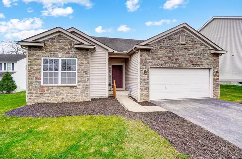 960 Hidden Cove Way, Columbus, OH 43228