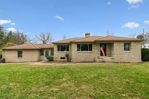 831 Highland Dr, Columbus, OH 43220