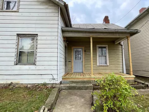 232 E Central Ave, Delaware, OH 43015 photo 2