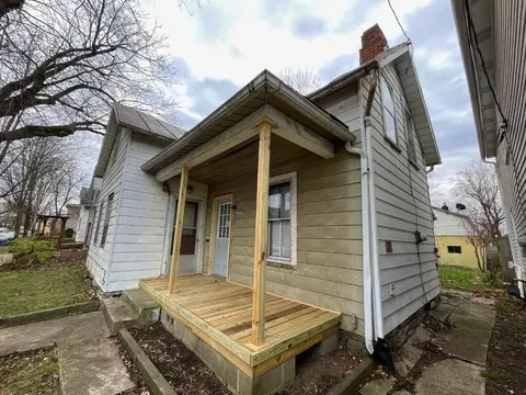 232 E Central Ave, Delaware, OH 43015 photo 3