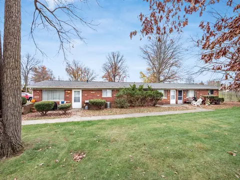 53 Oakwood Dr, Delaware, OH 43015