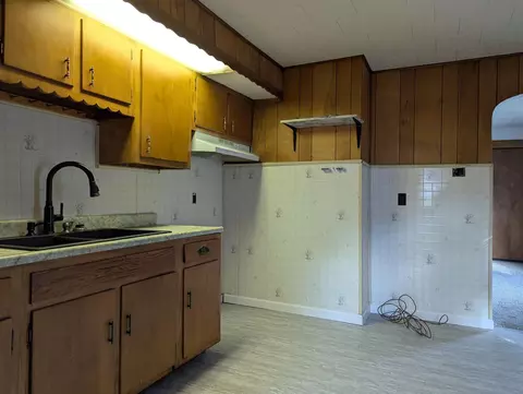 Kitchen - 1723 Warder St, Springfield, OH 45503 photo 1 of 1