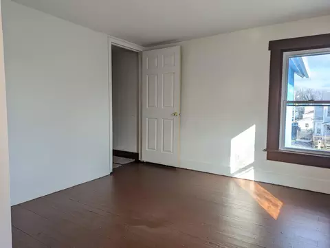 Bedroom - 1723 Warder St, Springfield, OH 45503 photo 2 of 4