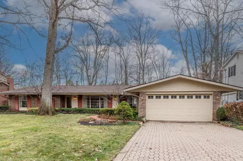 1389 Oakbourne Dr, Columbus, OH 43235