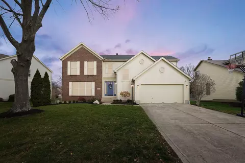 904 Carron Cir, Pickerington, OH 43147