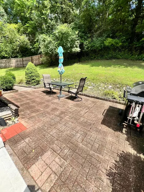 Exterior - 1739 Winding Trl, Springfield, OH 45503 photo 3 of 25