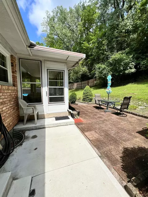Exterior - 1739 Winding Trl, Springfield, OH 45503 photo 9 of 25