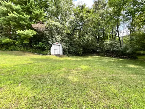 Exterior - 1739 Winding Trl, Springfield, OH 45503 photo 18 of 25