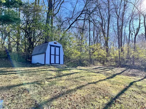 Exterior - 1739 Winding Trl, Springfield, OH 45503 photo 15 of 25