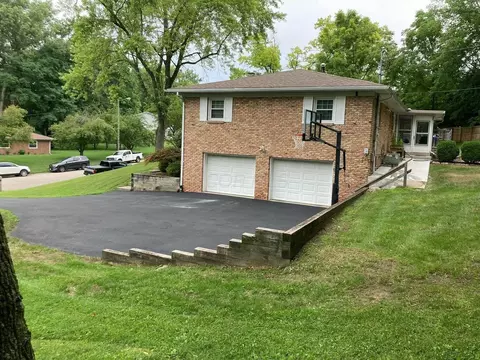 Exterior - 1739 Winding Trl, Springfield, OH 45503 photo 14 of 25