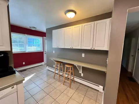 Kitchen - 1739 Winding Trl, Springfield, OH 45503 photo 7 of 7