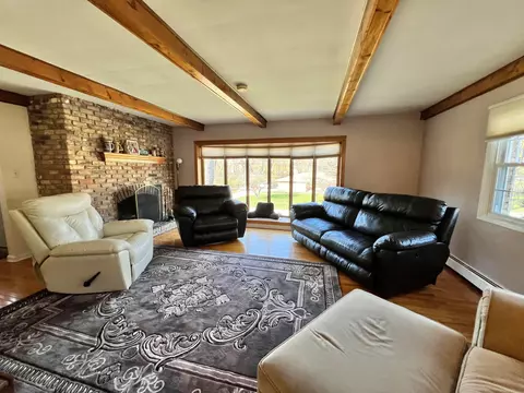 Living - 1739 Winding Trl, Springfield, OH 45503 photo 1 of 3