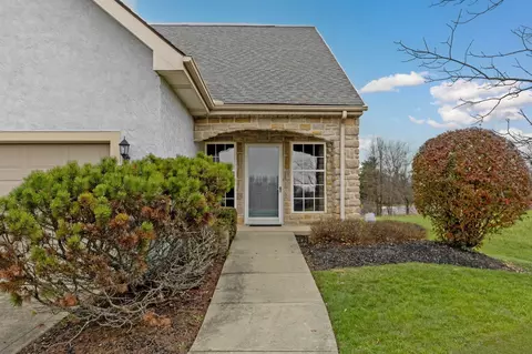 995 Village Dr, Delaware, OH 43015