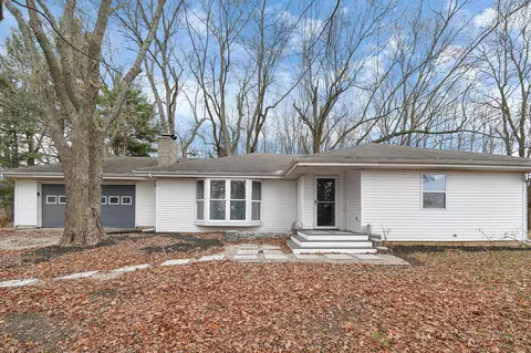2707 Summit Rd SW, Pataskala, OH 43062
