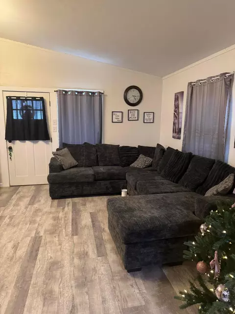 Living - 567 E Locust St, Lancaster, OH 43130 photo 1 of 1