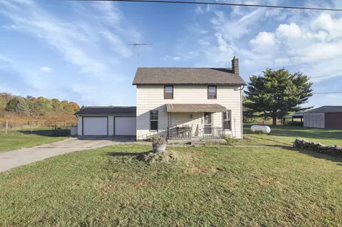 9010 Drums Bottom Rd NE, Thornville, OH 43076