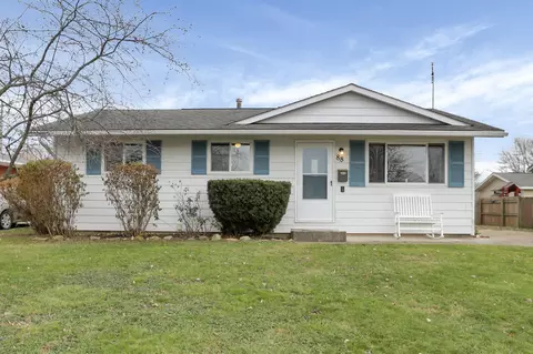 88 Fieldpoint Rd, Heath, OH 43056