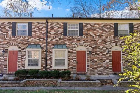 2613 Scioto View Ln, Columbus, OH 43221