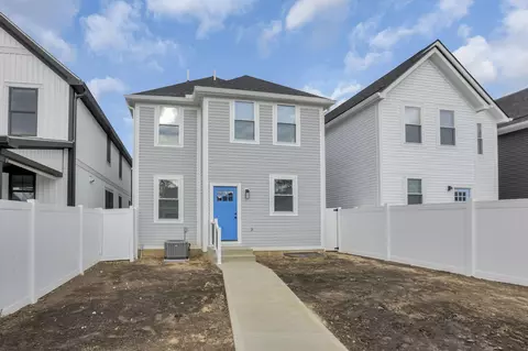 Exterior - 655 E Kossuth St, Columbus, OH 43206 photo 5 of 9