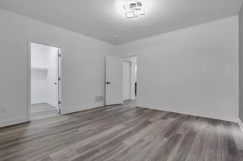Bedroom - 655 E Kossuth St, Columbus, OH 43206 photo 6 of 6