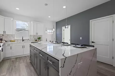 Kitchen - 655 E Kossuth St, Columbus, OH 43206 photo 1 of 6