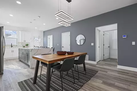 Dining - 655 E Kossuth St, Columbus, OH 43206 photo 3 of 4