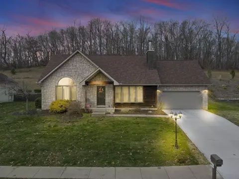 797 Edgehill Dr, Logan, OH 43138