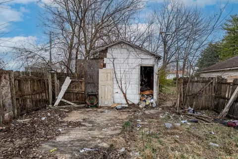 726 W North St, Springfield, OH 45504 photo 17
