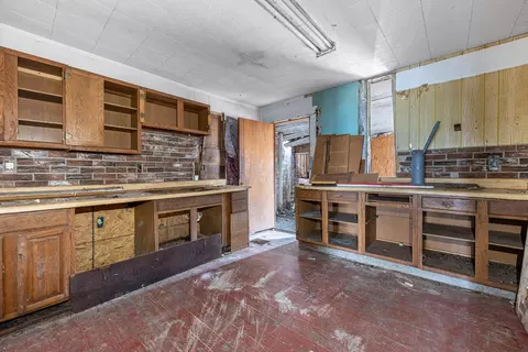 726 W North St, Springfield, OH 45504 photo 5