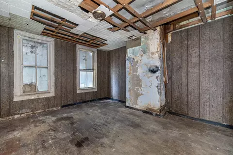 726 W North St, Springfield, OH 45504 photo 4