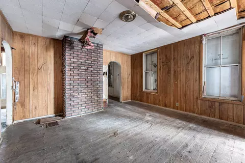 726 W North St, Springfield, OH 45504 photo 3