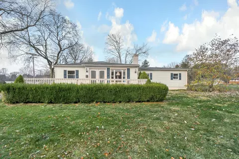 830 Licking View Dr, Heath, OH 43056