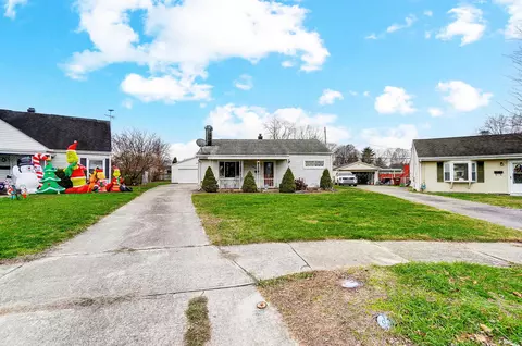 1869 Chatham Pl, Springfield, OH 45505 photo 2