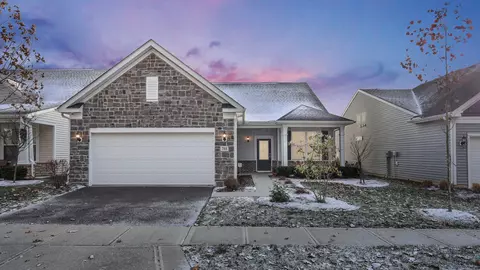 788 Atlatl Dr, Galena, OH 43021