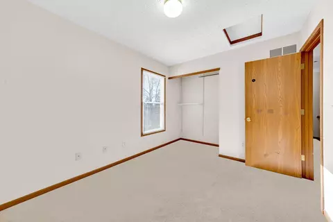 Bedroom - 1077 Insco Loop, Blacklick, OH 43004 photo 1 of 8