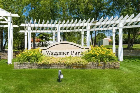 8257 Catalpa Ridge Dr, Blacklick, OH 43004