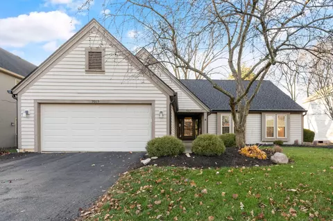 7017 Lakebrook Blvd, Columbus, OH 43235