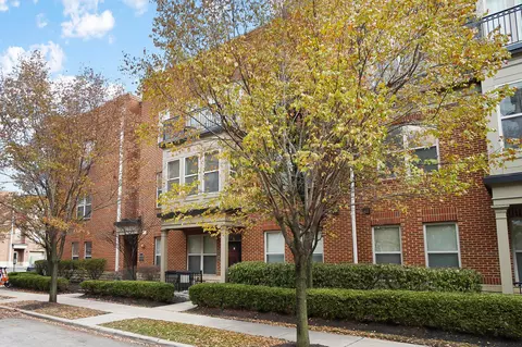 960 Perry St #215, Columbus, OH 43215