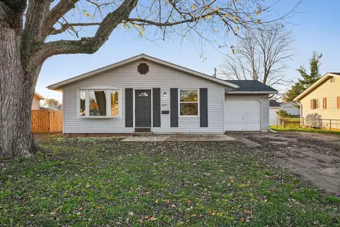 559 Mowrer Rd, Circleville, OH 43113