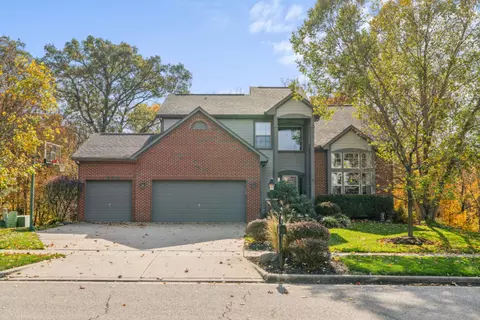 2532 Bold Venture Dr, Lewis Center, OH 43035