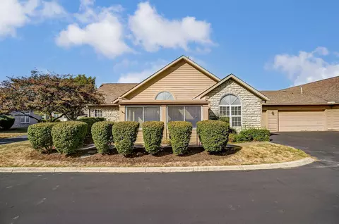 49 Abbeycross Ln, Westerville, OH 43082