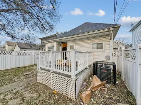 Exterior - 357 S Ogden Ave, Columbus, OH 43204 photo 4 of 6