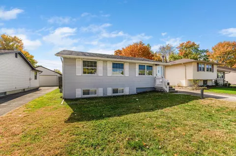 1711 Brookfield Sq S, Columbus, OH 43229