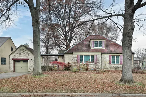 2620 Wellesley Rd, Columbus, OH 43209