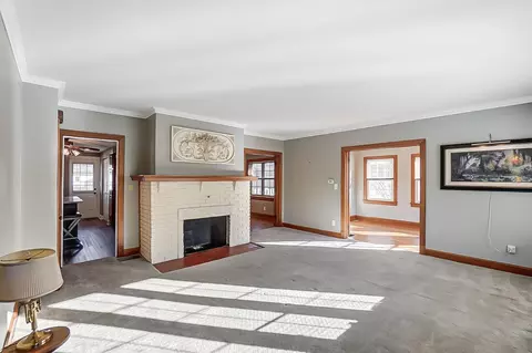 Living - 260 W Harding Rd, Springfield, OH 45504 photo 2 of 2