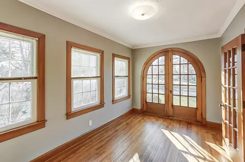Entry Way - 260 W Harding Rd, Springfield, OH 45504 photo 1 of 3